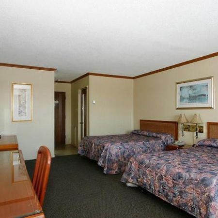תטפורד מיינס Balmoral Motel Hotel מראה חיצוני תמונה